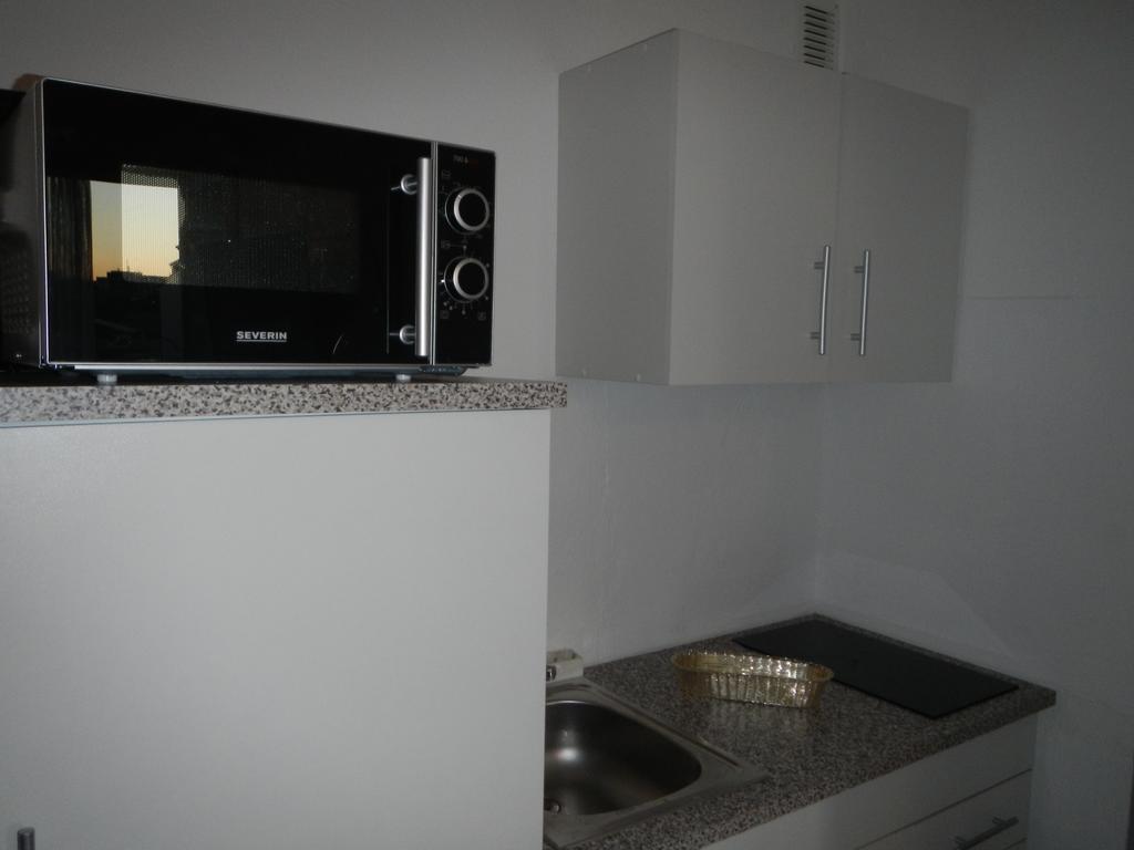 Sonniges Modernes Appartement Hoehenberg Cologne Exterior photo