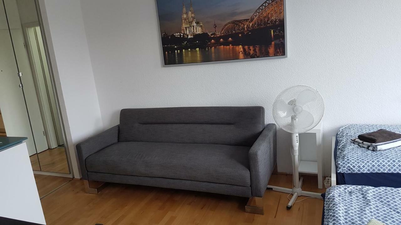 Sonniges Modernes Appartement Hoehenberg Cologne Exterior photo